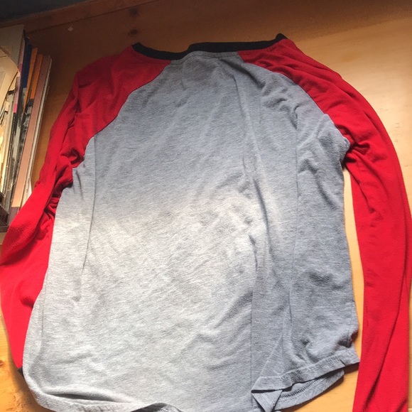 Awesome Mikey Mouse with fuzzy hat long sleeve tshirt/pyjama top super comfy! - Picture 4 of 4